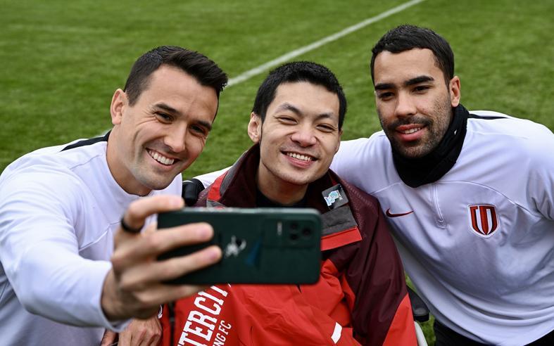 世界杯比赛直播地址-只给顶薪 不符合周定洋的打工逻辑！为大合同奔跑 不是某一个城市