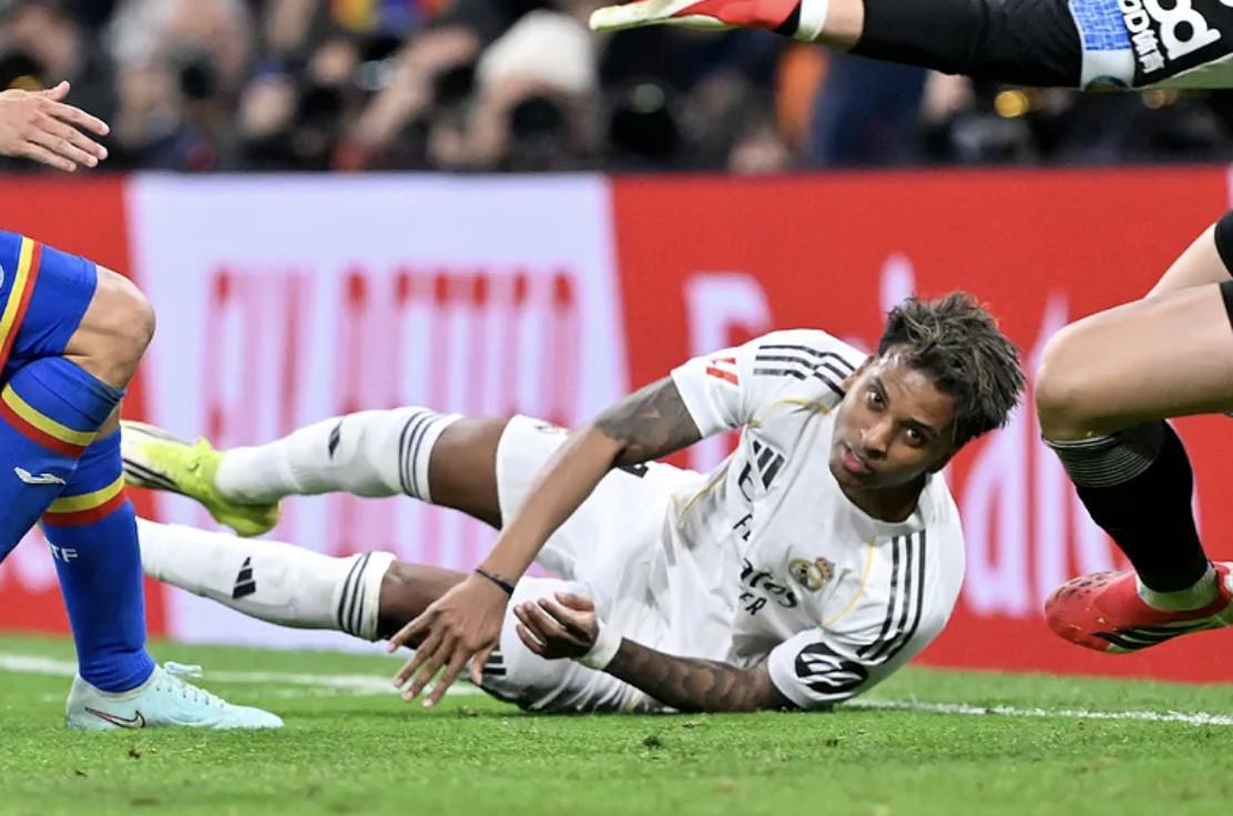 世界杯赛事平台安装-世界报：皇马关注伯纳乌草皮；罗德里戈懊悔在不适后坚持踢球